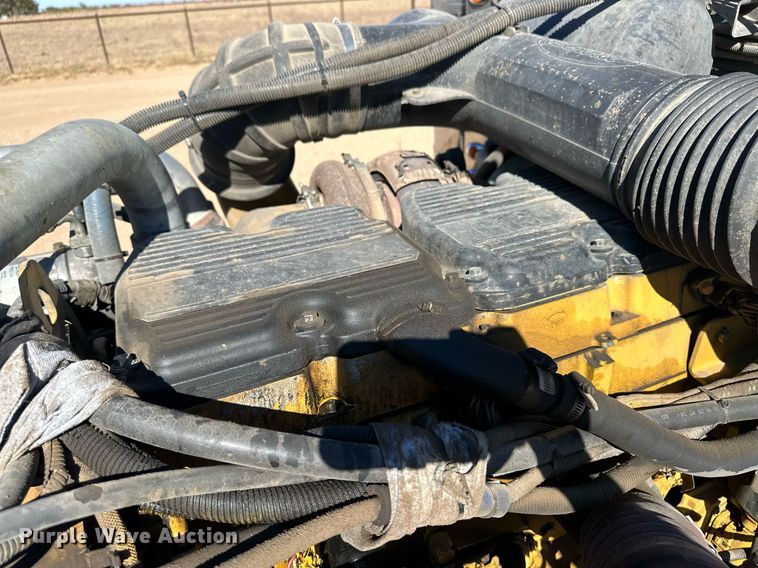 image for item ER8161 2006 Peterbilt 379 semi truck