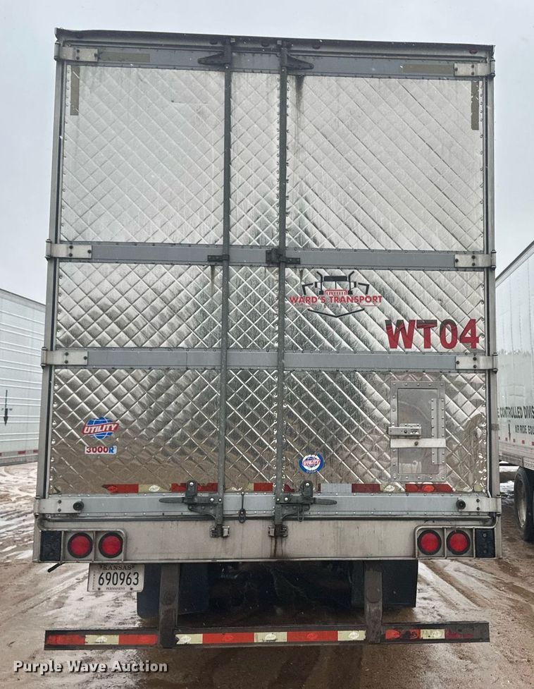 image for item ER8227 2012 Utility refrigerated van trailer