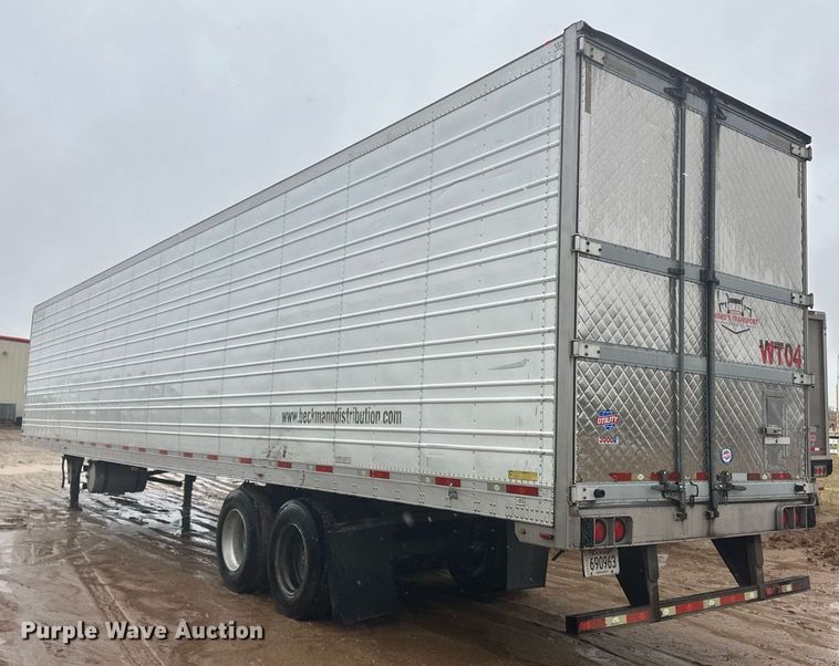 image for item ER8227 2012 Utility refrigerated van trailer