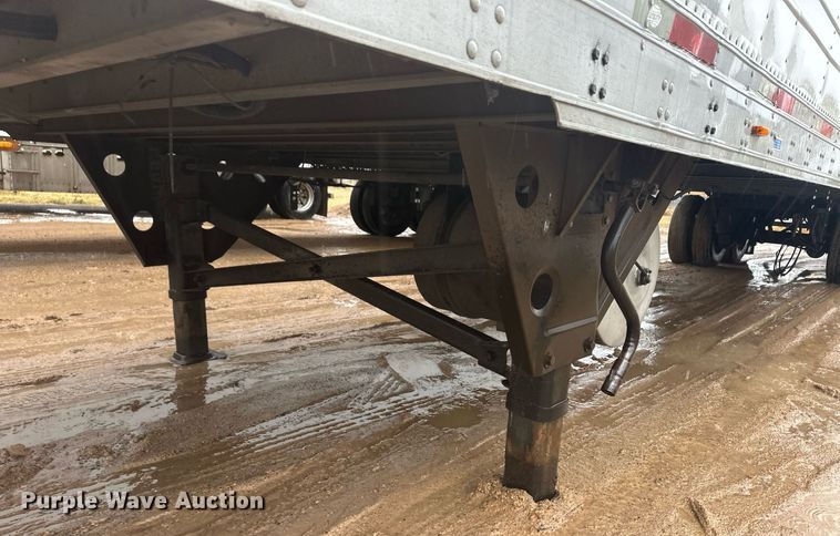 image for item ER8227 2012 Utility refrigerated van trailer