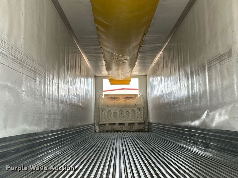 image for item ER8227 2012 Utility refrigerated van trailer