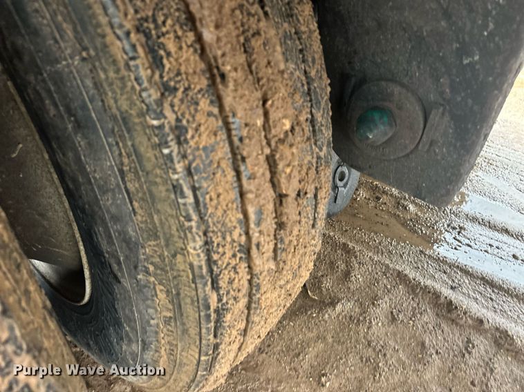 image for item ER8227 2012 Utility refrigerated van trailer