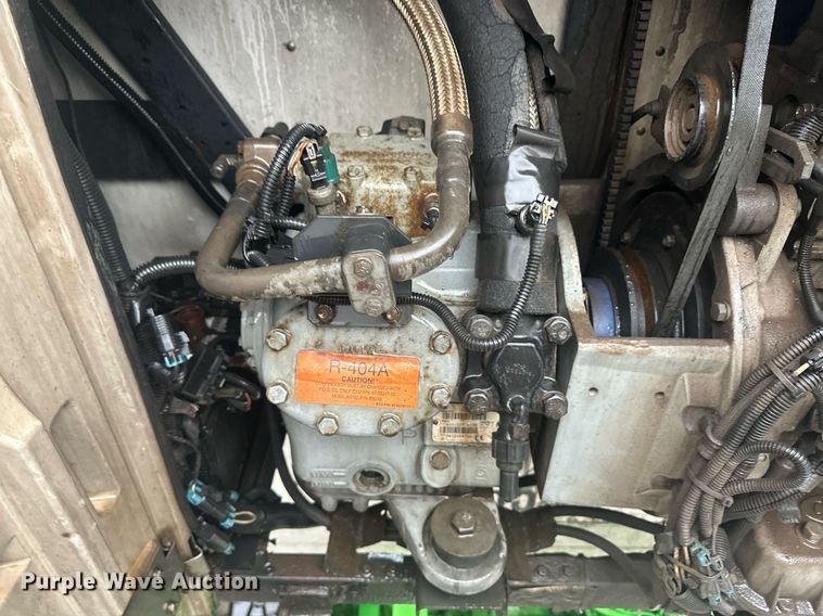 image for item ER8228 2012 Utility refrigerated van trailer