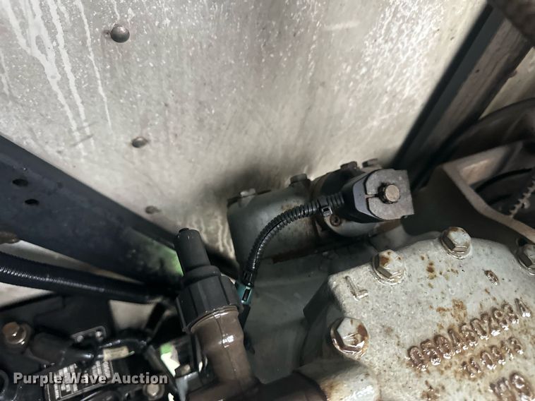 image for item ER8228 2012 Utility refrigerated van trailer