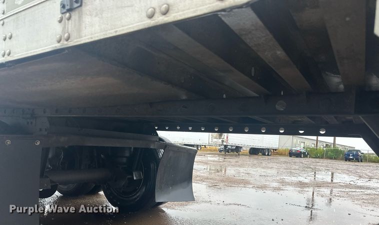 image for item ER8228 2012 Utility refrigerated van trailer