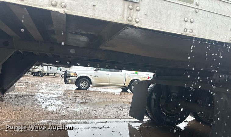 image for item ER8228 2012 Utility refrigerated van trailer