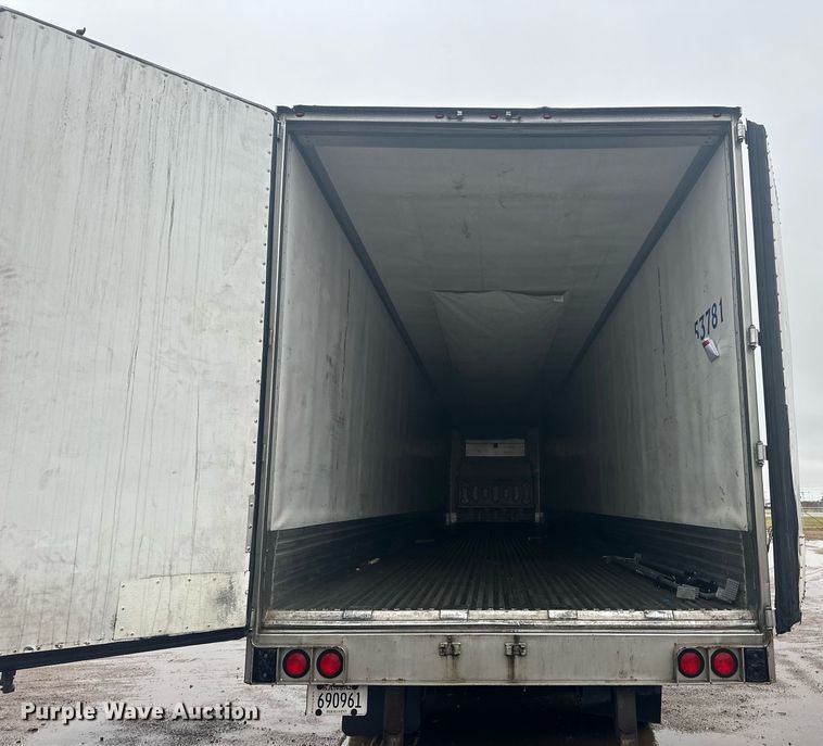 image for item ER8228 2012 Utility refrigerated van trailer