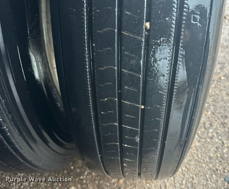 image for item ER8228 2012 Utility refrigerated van trailer