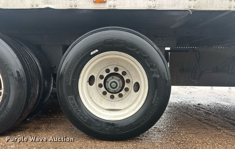 image for item ER8228 2012 Utility refrigerated van trailer