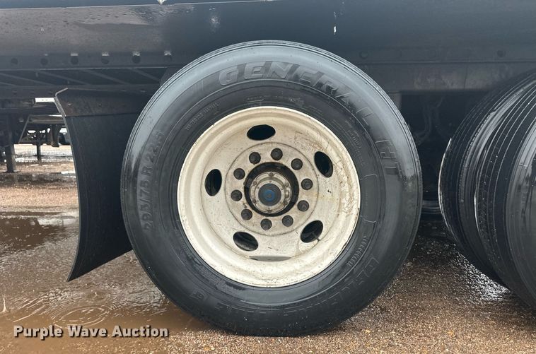 image for item ER8228 2012 Utility refrigerated van trailer