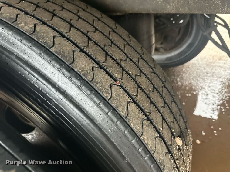 image for item ER8228 2012 Utility refrigerated van trailer