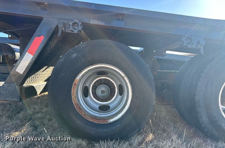 image for item ER8317 2007 Beatrice Motor Mart Easy Haul car carrier