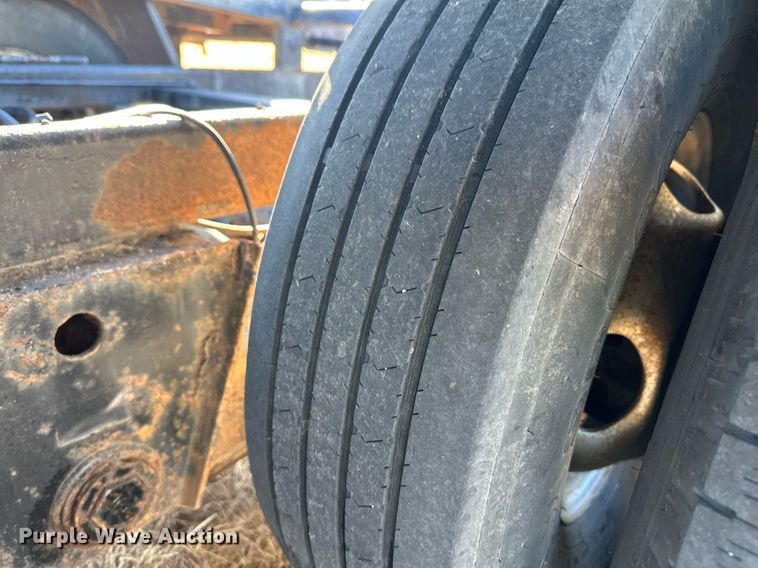 image for item ER8317 2007 Beatrice Motor Mart Easy Haul car carrier