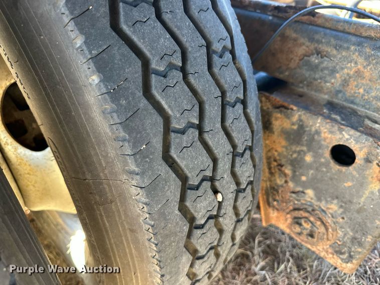 image for item ER8317 2007 Beatrice Motor Mart Easy Haul car carrier