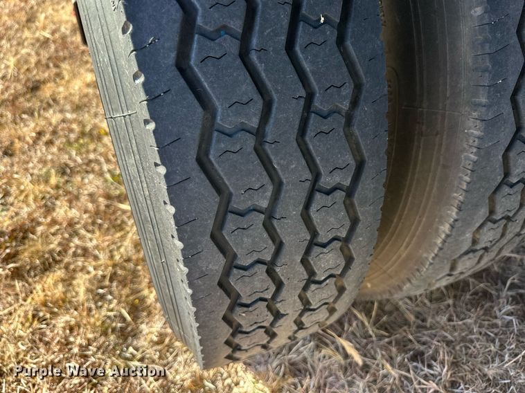 image for item ER8317 2007 Beatrice Motor Mart Easy Haul car carrier