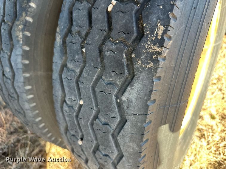 image for item ER8317 2007 Beatrice Motor Mart Easy Haul car carrier