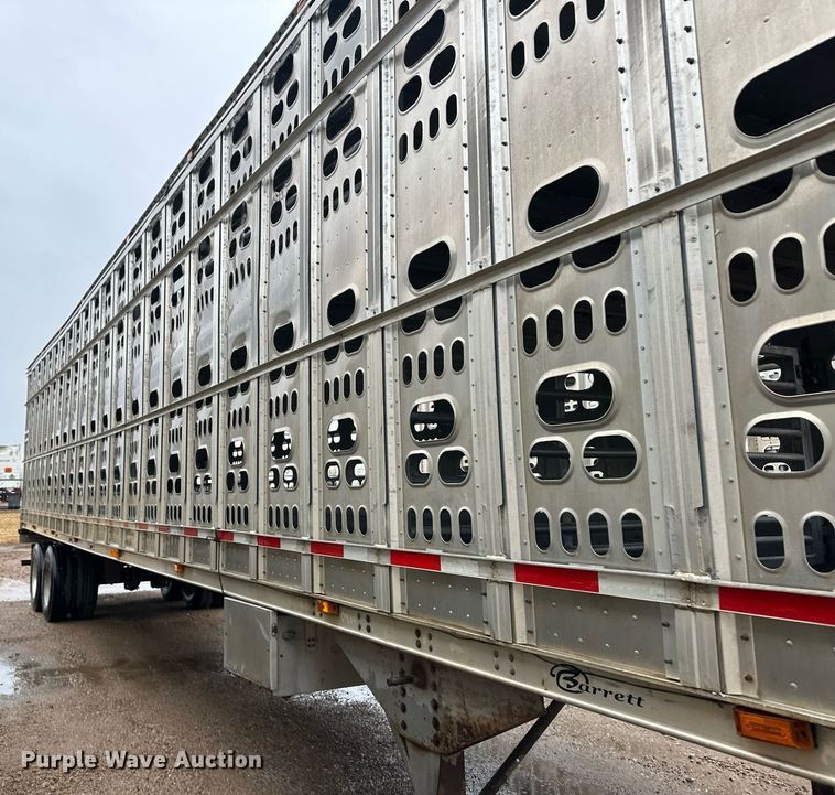 image for item ER8323 2012 Barrett livestock trailer
