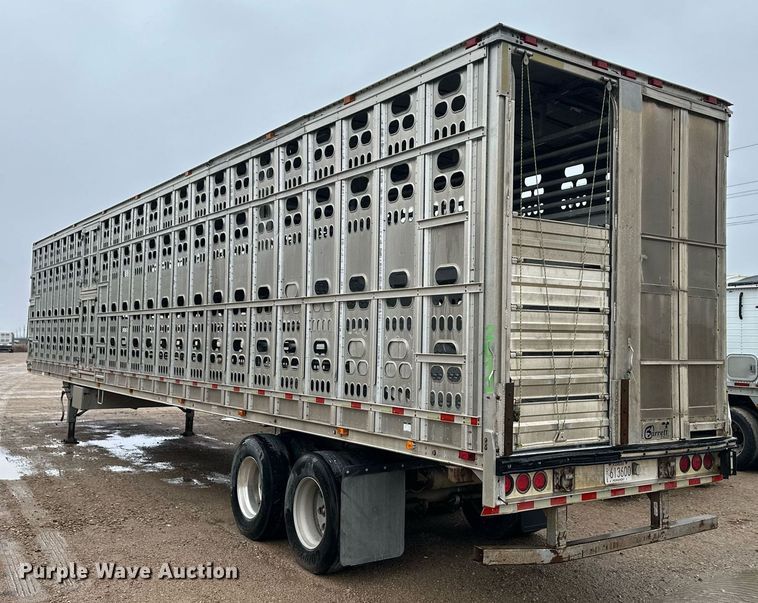 image for item ER8323 2012 Barrett livestock trailer