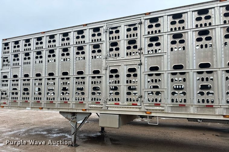 image for item ER8323 2012 Barrett livestock trailer