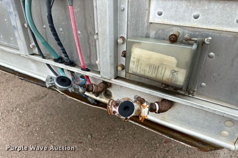 image for item ER8323 2012 Barrett livestock trailer