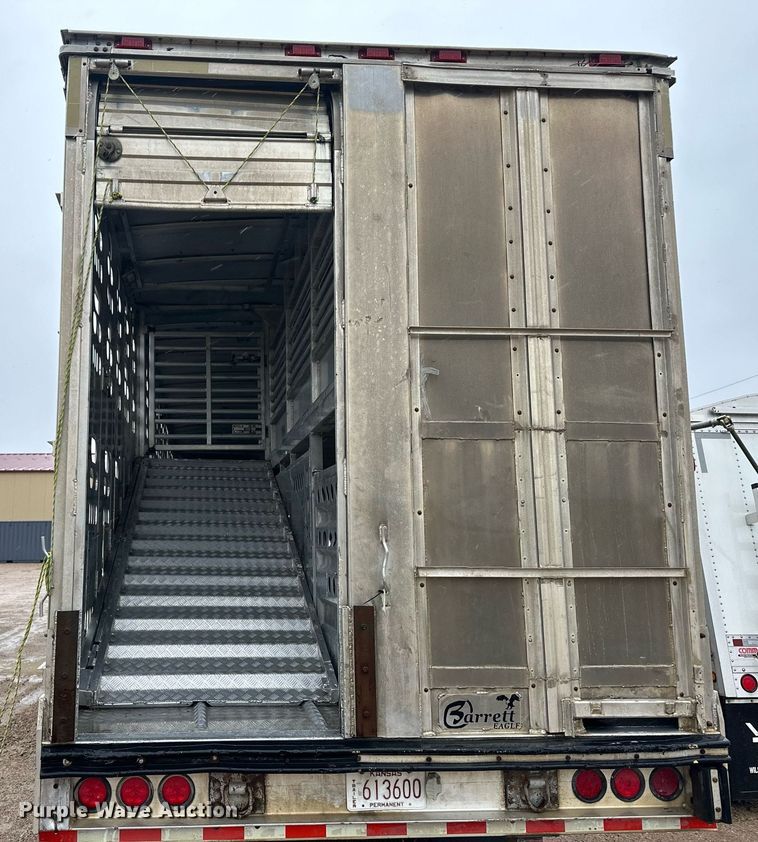 image for item ER8323 2012 Barrett livestock trailer