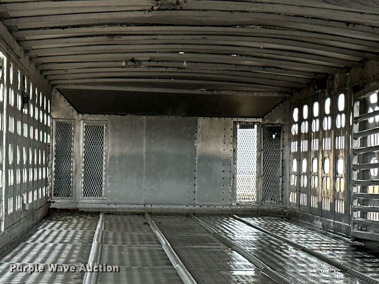 image for item ER8323 2012 Barrett livestock trailer