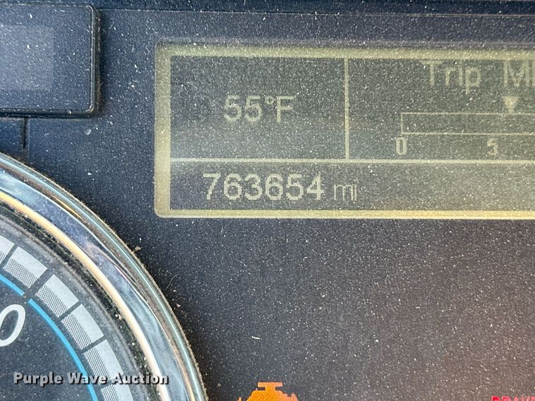 image for item ER8335 2016 Freightliner Cascadia 125 semi truck