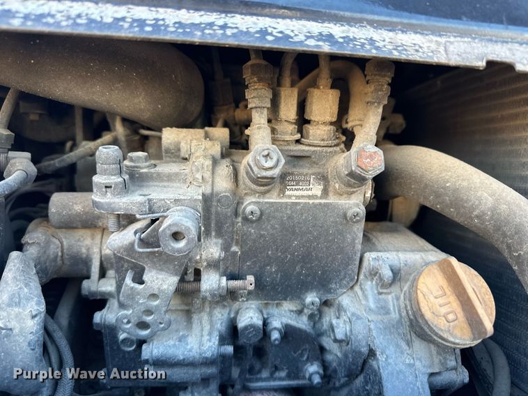 image for item ER8335 2016 Freightliner Cascadia 125 semi truck