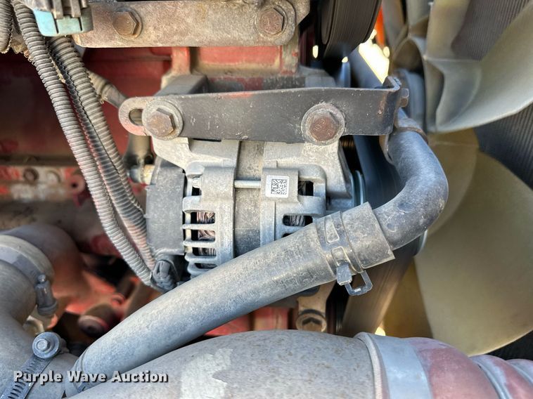 image for item ER8335 2016 Freightliner Cascadia 125 semi truck