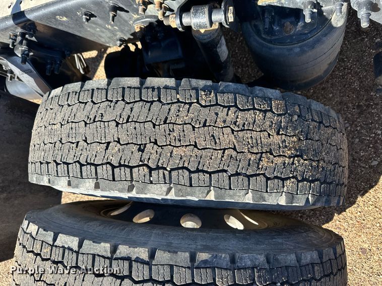 image for item ER8335 2016 Freightliner Cascadia 125 semi truck