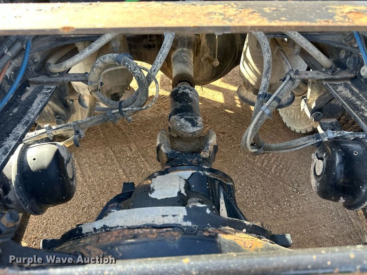 image for item ER8336 2015 Freightliner Cascadia 125 semi truck