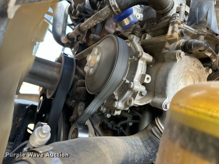 image for item ER8336 2015 Freightliner Cascadia 125 semi truck