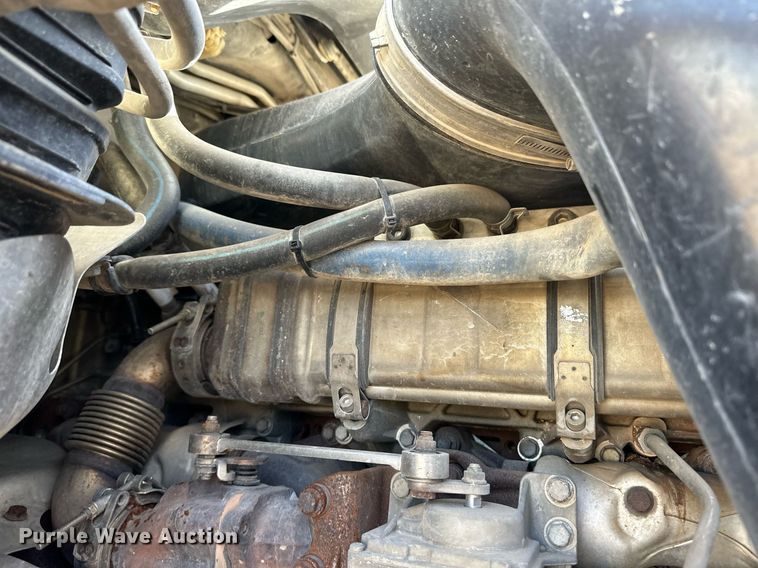 image for item ER8336 2015 Freightliner Cascadia 125 semi truck