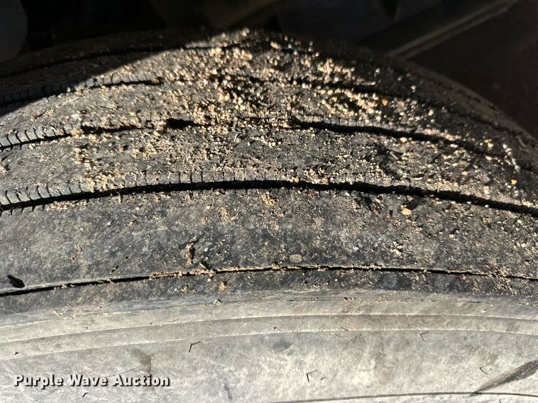 image for item ER8336 2015 Freightliner Cascadia 125 semi truck