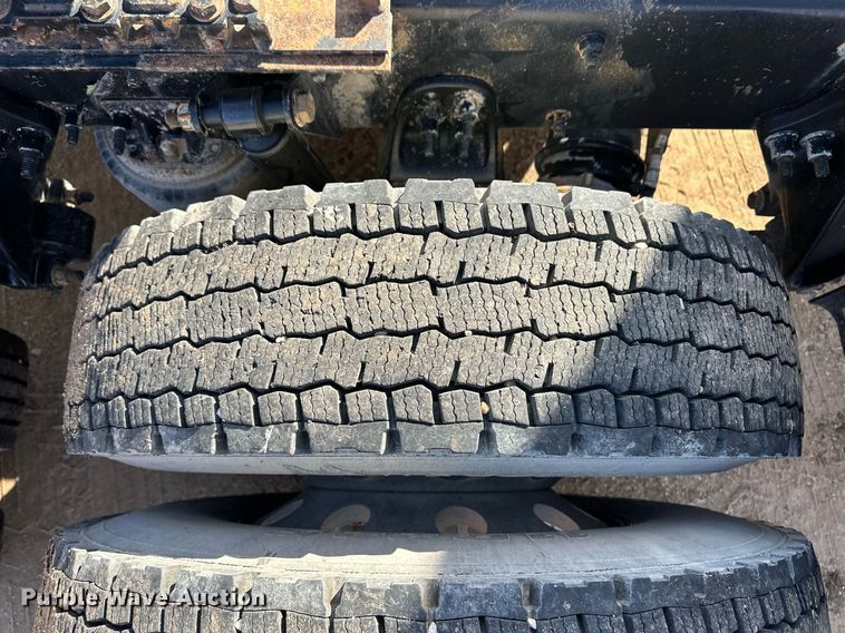 image for item ER8336 2015 Freightliner Cascadia 125 semi truck