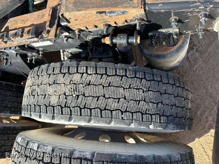 image for item ER8336 2015 Freightliner Cascadia 125 semi truck