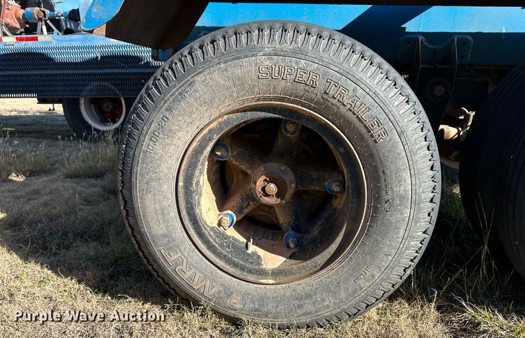 image for item ER8355 1968 Fruehauf tank trailer