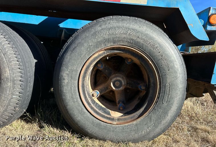 image for item ER8355 1968 Fruehauf tank trailer