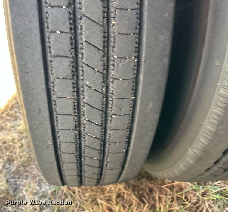 image for item ER8355 1968 Fruehauf tank trailer