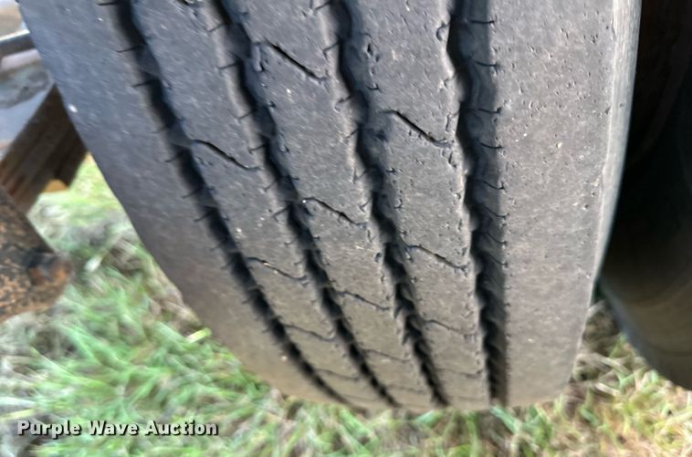 image for item ER8355 1968 Fruehauf tank trailer