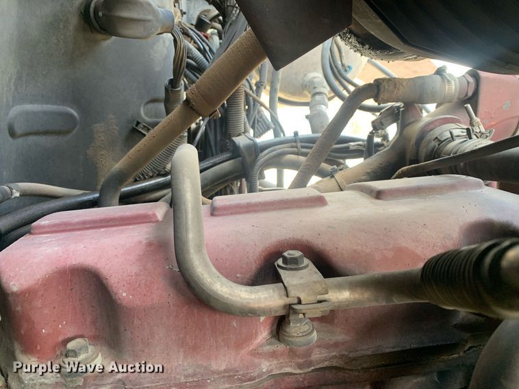 image for item JT9671 2004 Mack CH613 semi truck