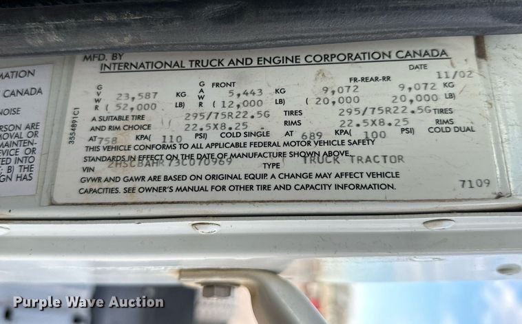 image for item MS9956 2003 International 9100i semi truck