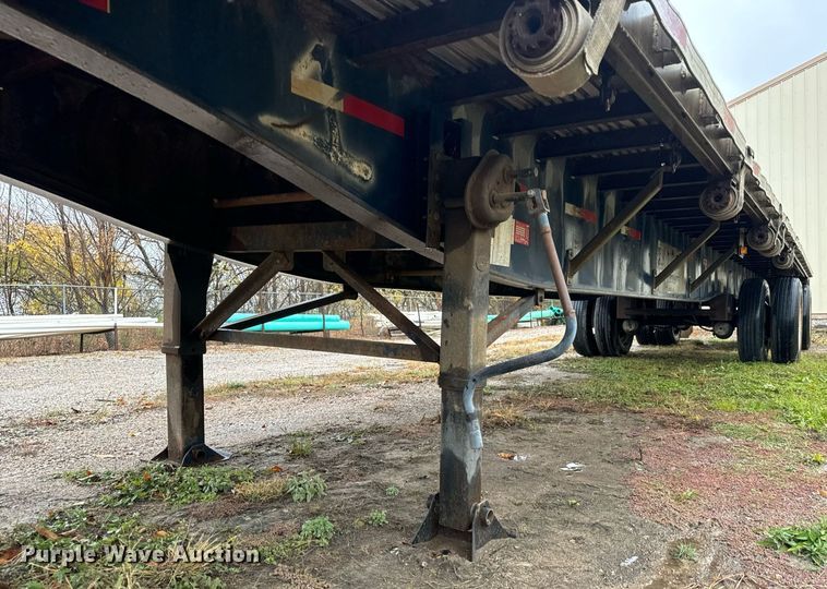 image for item MS9959 1998 Utility Trailer Mfg. FS2CHA flatbed trailer