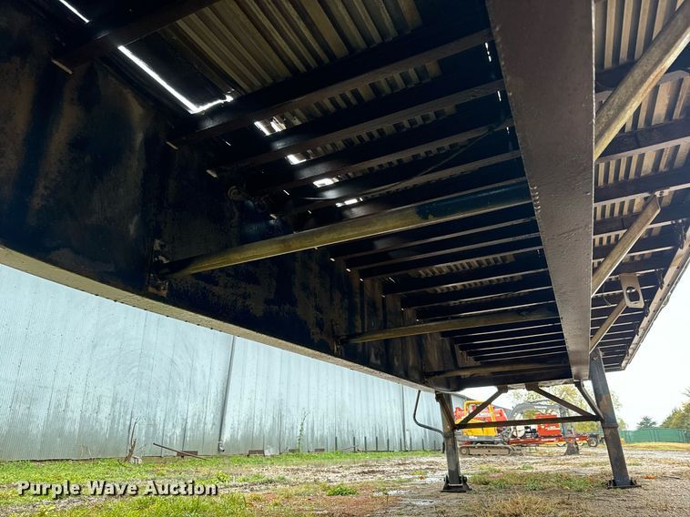 image for item MS9959 1998 Utility Trailer Mfg. FS2CHA flatbed trailer