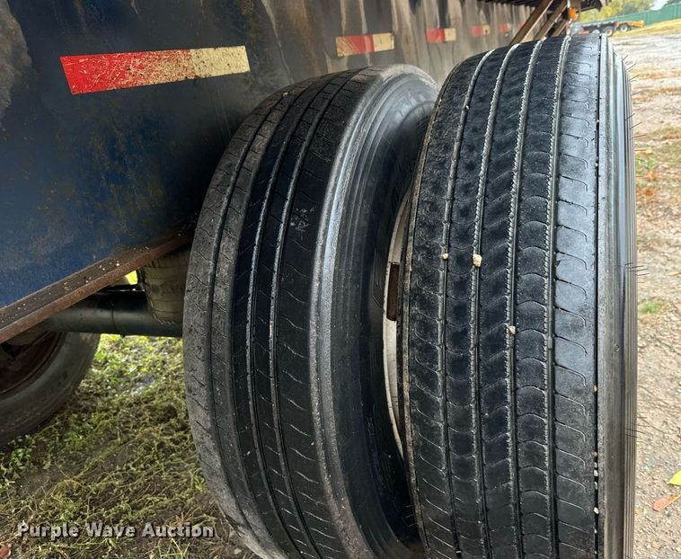 image for item MS9959 1998 Utility Trailer Mfg. FS2CHA flatbed trailer