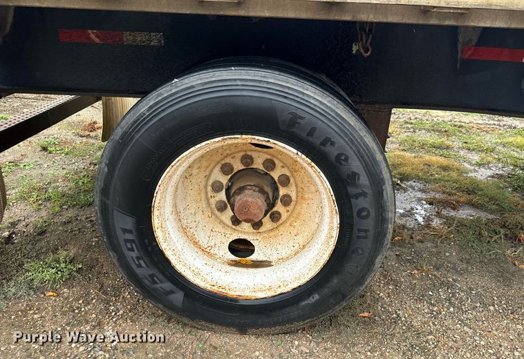 image for item MS9959 1998 Utility Trailer Mfg. FS2CHA flatbed trailer