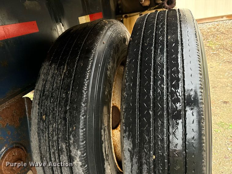 image for item MS9959 1998 Utility Trailer Mfg. FS2CHA flatbed trailer