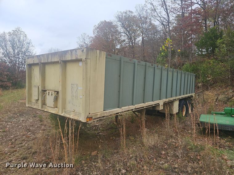 image for item OC9114 1979 Southwest Truck Body Co. M871 flatbed trailer