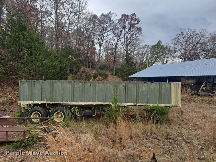 image for item OC9114 1979 Southwest Truck Body Co. M871 flatbed trailer