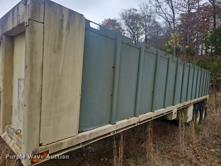 image for item OC9114 1979 Southwest Truck Body Co. M871 flatbed trailer